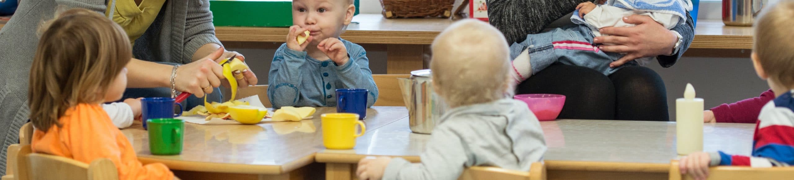 Kita Kindergarten Kindertagesstätte Kind Baby Kinder Erzieherin frühkindliche Bildung