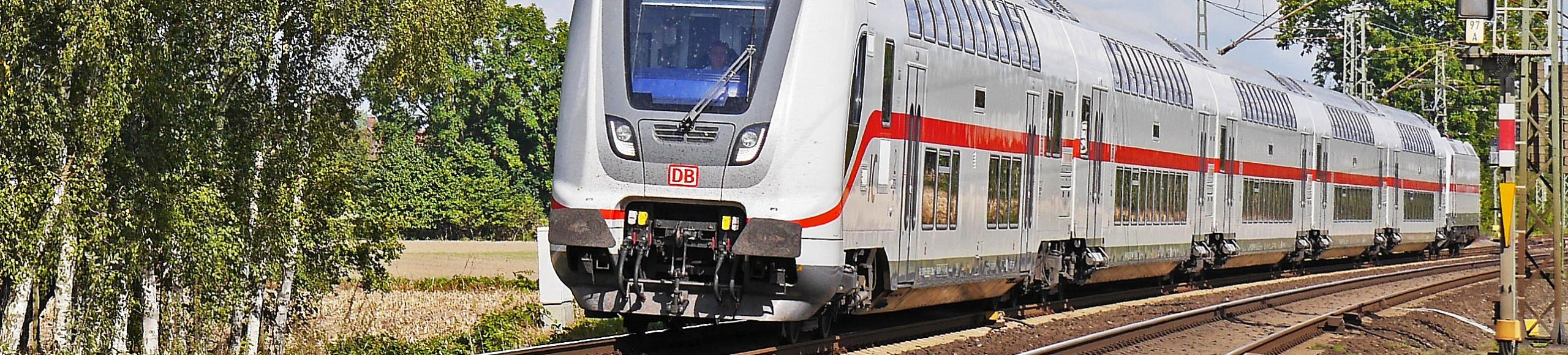 IC ICE InterCity Zug DB Bahn Verkehr